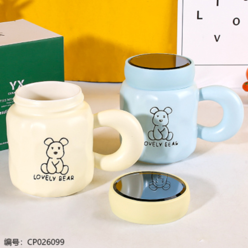 647小熊镜面杯产品图