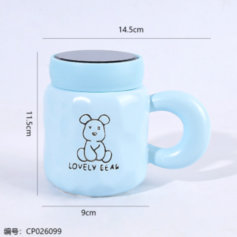 647小熊镜面杯细节图
